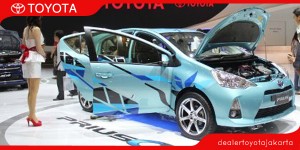 Toyota Prius c Modil Hyrid Untuk Kawula Muda
