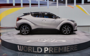 Toyota CHR Siap Menantang Honda HRV